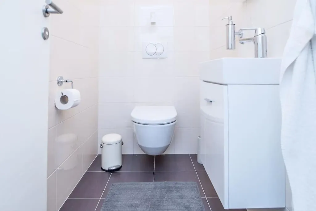 New! Carpe Diem 1,Split-Bacvice,Free Wi-Fi, Parking דירה