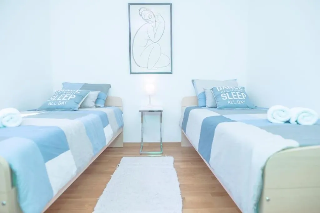 דירה New! Carpe Diem 1,Split-Bacvice,Free Wi-Fi, Parking קרואטיה