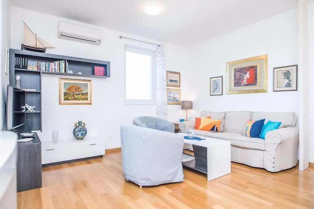 New! Carpe Diem 1,Split-Bacvice,Free Wi-Fi, Parking