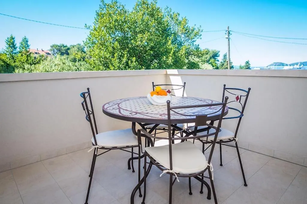 New! Carpe Diem 1,Split-Bacvice,Free Wi-Fi, Parking 0*, ספליט